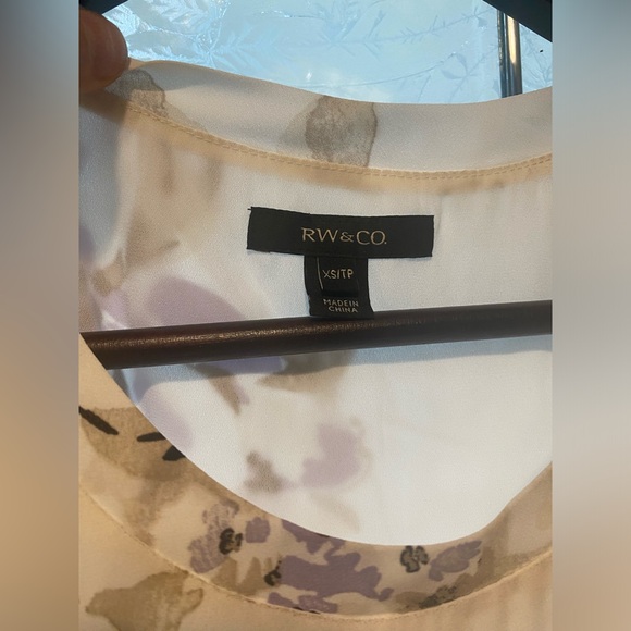 RW & CO - Floral Sleeveless blouse - Picture 3 of 3